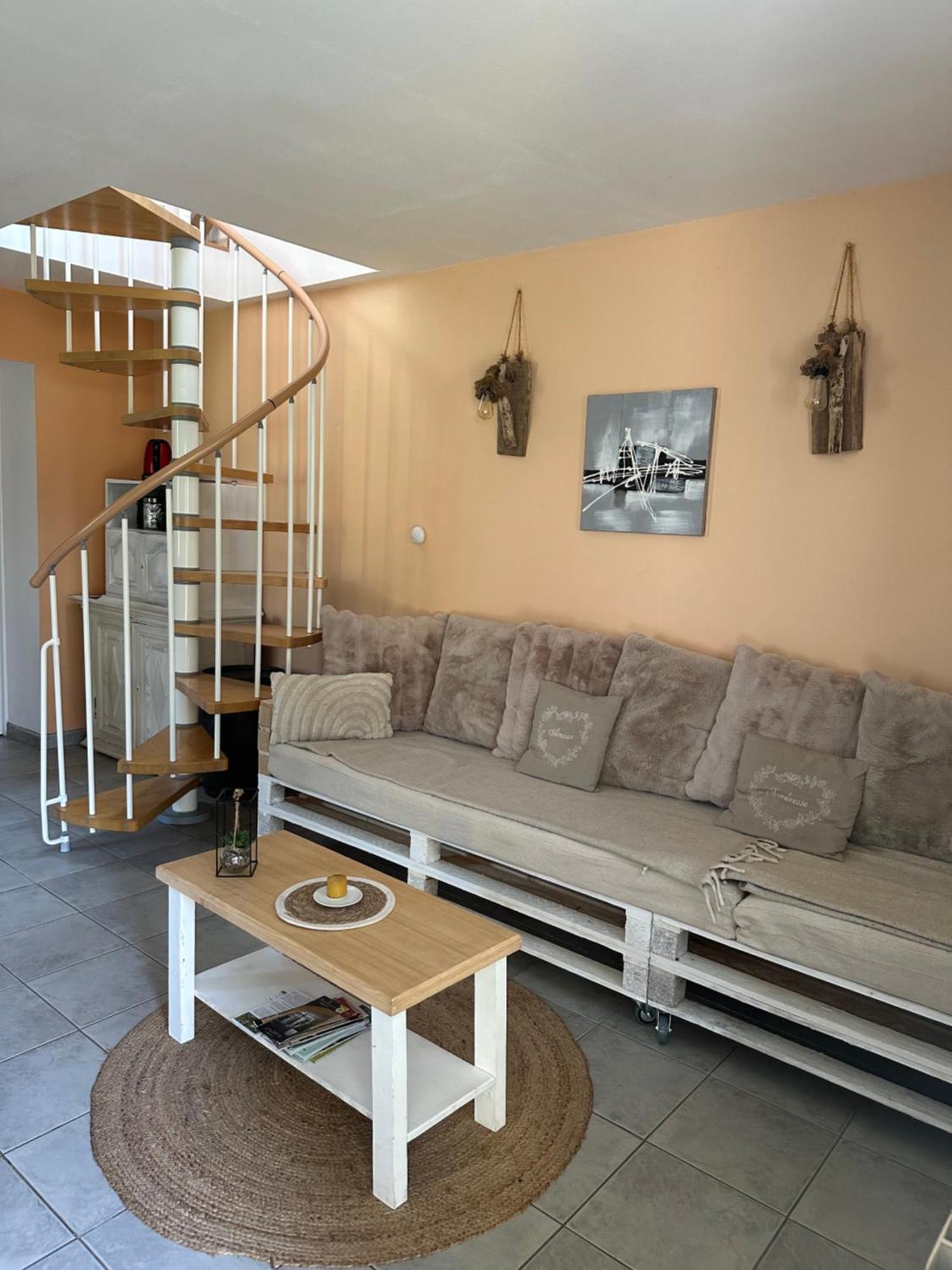 Gîte la grande racinaie Cre-sur-Loir Exterior foto